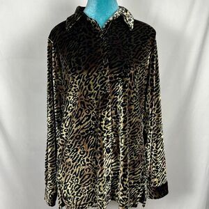 Vintage y2k DENIM‎ & CO. Vintage Leopard Print Velvet Button-Up Shirt (Size S)